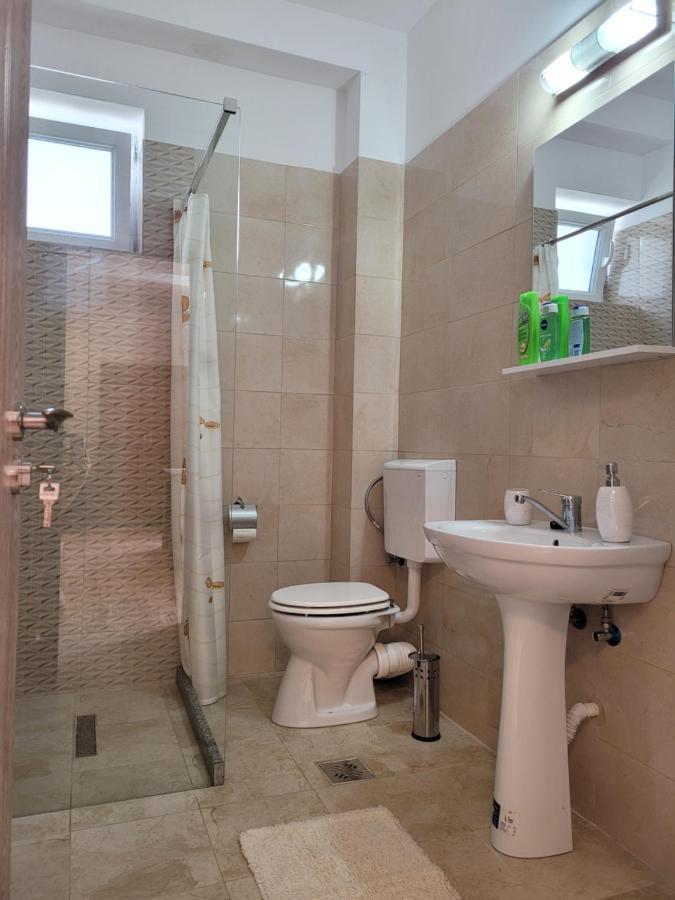Livada * Râmnicu Vâlcea
